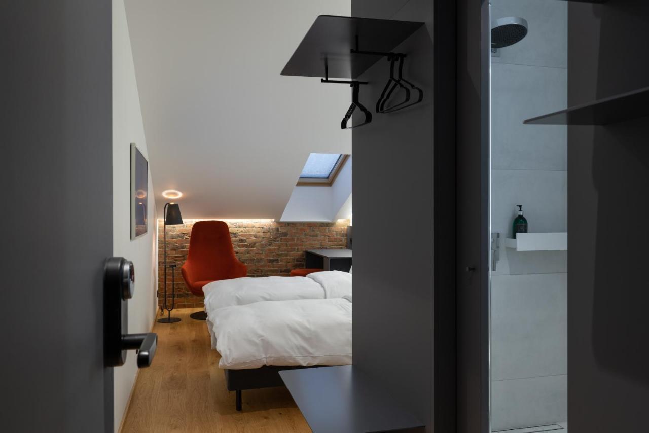 Dunten Hotel Таллин Экстерьер фото